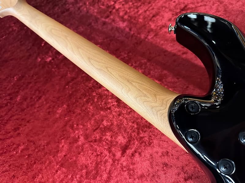 ギター THBB10 POLYPHIA Tim Henson Ibanez Tim Henson (Polyphia) Signature THBB10 - Black Gloss