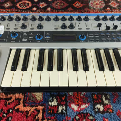 Novation K Station 25-Key 8-Voice Synthesizer 2001 - Silver (Warranty)