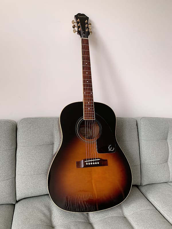 Epiphone Limited Edition AJ-200S VS Dreadnought Acoustic