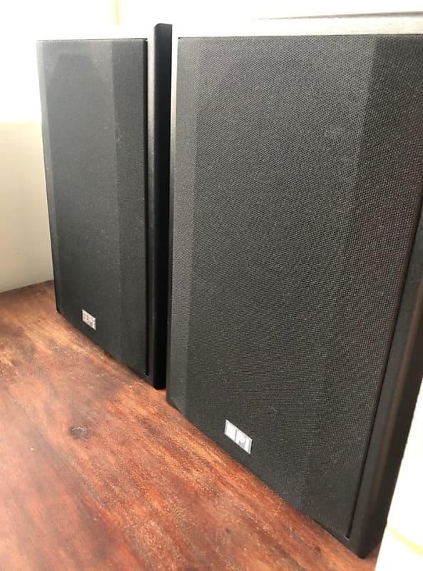 EPI shops Series 3 Model 70 Bookshelf Speakers