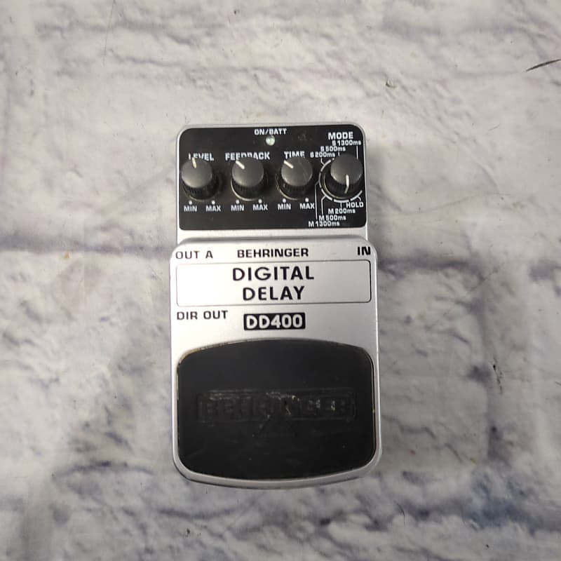 Behringer DD400 Digital Delay Pedal Reverb