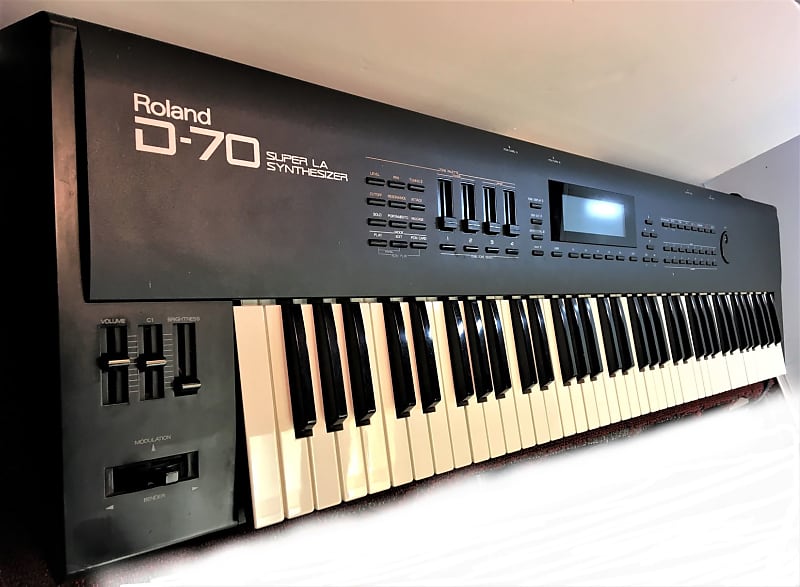 Roland D70 - 鍵盤楽器