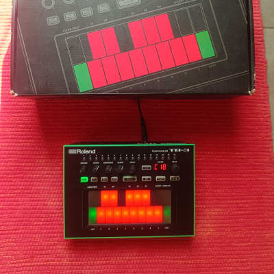 Roland TB-3 AIRA Touch Bassline Synthesizer 2014 - Present - Black