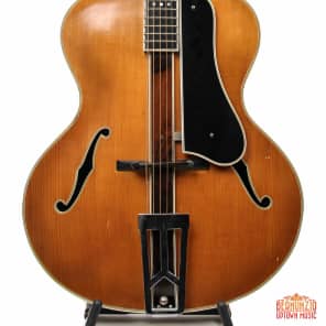 Carmelo Gugino Archtop 1940 image 1