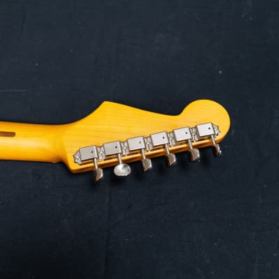 Fender JV Modified 50s Stratocaster HSS - 2 Tone Sunburst (WS) MIJ Japanese Vintage image 10