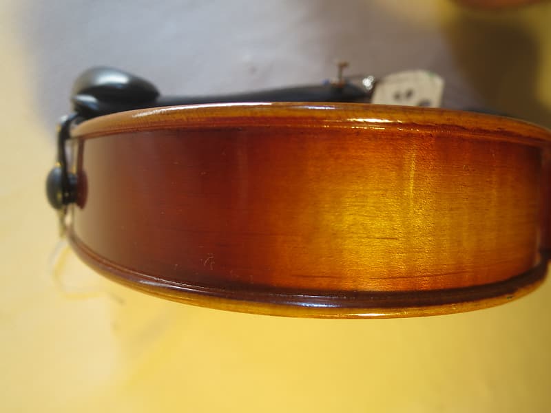 1988 Suzuki Violin No. 300, 4/4 Intermediate with Case