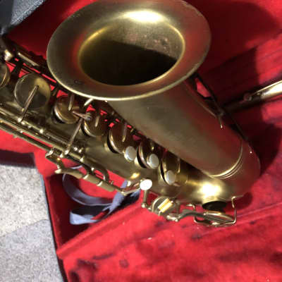 Early 1960s Vito Alto Sax Saxophone - Four Digit Serial image 8