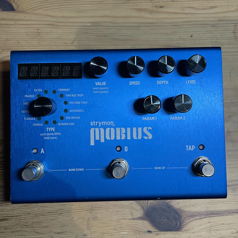 Strymon Mobius