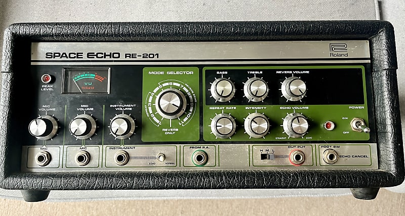 Roland RE-201 Space Echo Tape Delay / Reverb | Reverb France