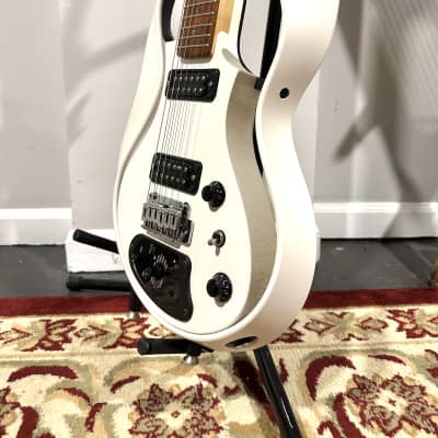 Vox VSS-1 Starstream Type 1 Modeling Electric Guitar White Frame / Black  Body | Reverb