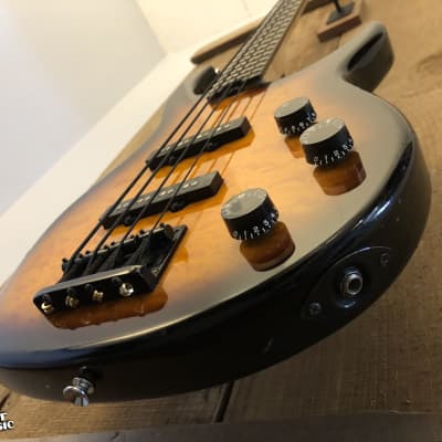 Peavey Millenium BXP 4-String Quilt Top Electric Bass Guitar Sunburst image 7