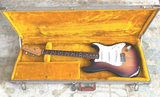 Fender hotsell stratocaster fullerton