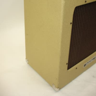 Peavey Delta Blues 210 II 30-watt 2x10" Tube Combo Guitar Amp, Tweed image 3