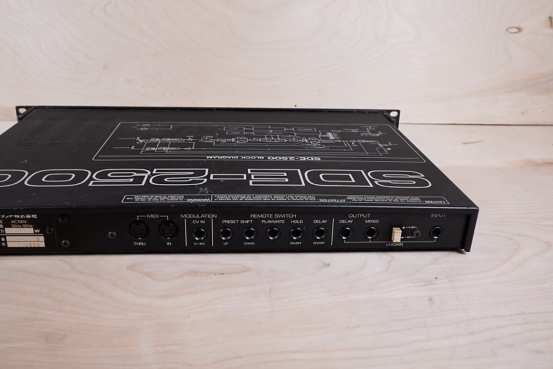 Roland SDE-2500 MIDI Digital Delay 100V Made in Japan | Reverb