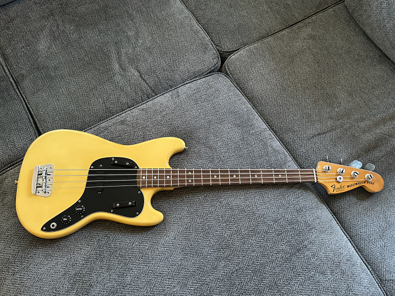 1978 Mfg. Date Fender Musicmaster Bass 1972 - 1979 - Olympic White- Super  Nice!