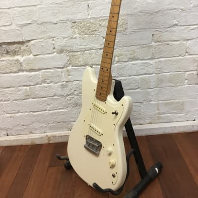 Squier by Fender Duo-Sonic 1998 Arctic white | Reverb