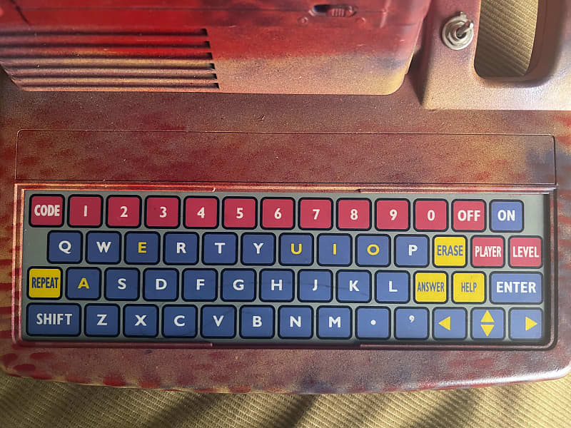 foone🏳️‍⚧️ on X: @mwichary The vtech Talking Whiz Kid Notebook This  keyboard gets worse the longer you look at it. Arrow keys to the right of  L,, Enter key placed where backspace
