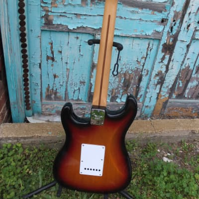 Fender American Standard Stratocaster 1999 - Three Tone Sun Burst image 5