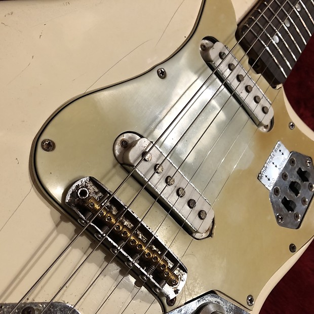 c.1965-1967 ELK Deluxe Chaki Fender Jaguar Style Off Set