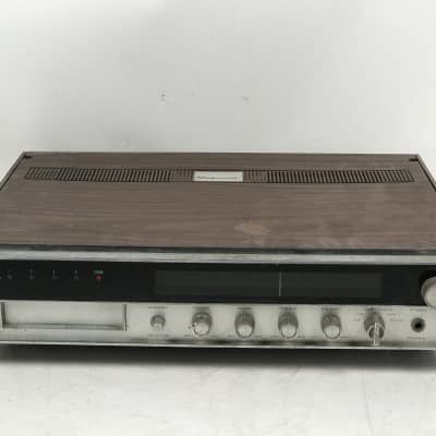 Magnavox 8 Track Player/AM-FM Stereo Receiver image 1