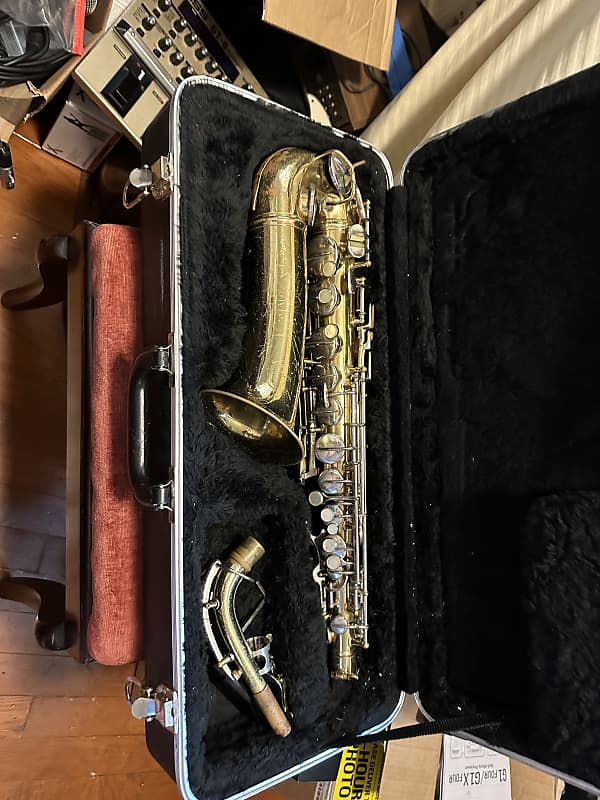 Conn shooting stars alto sax with case Brass Reverb