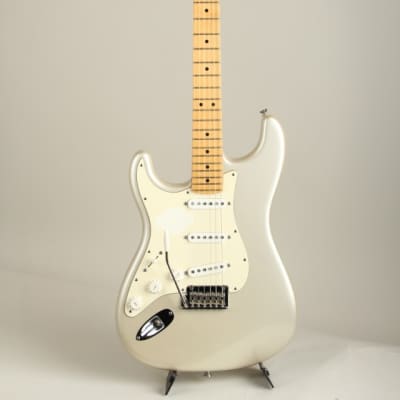 Fender American Standard Stratocaster Left Handed Blizzard Pearl 2010 image 2