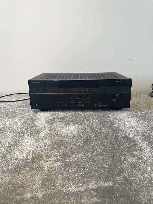 Yamaha RX-V375 - 5.1-Channel AV Receiver - Good w/ Remote Control  			