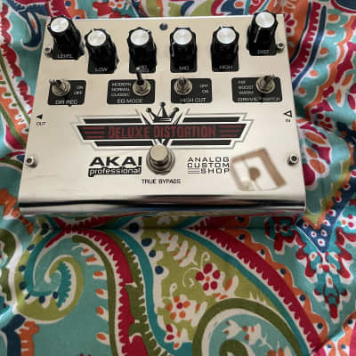 Akai Deluxe Distortion for sale