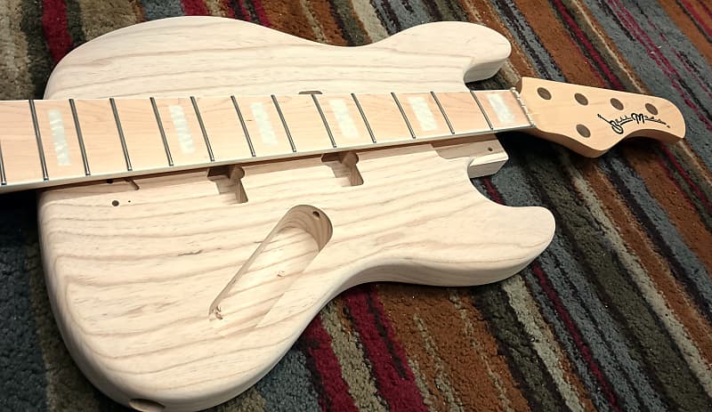 Bassmods DIY Kit-5 String - Light Weight Chambered Swamp Ash