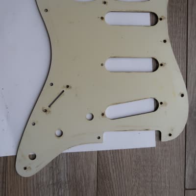 62 Fender Stratocaster celluloid tortoise pickguard AVRI USA 1960 thru 1962 strat guard image 9