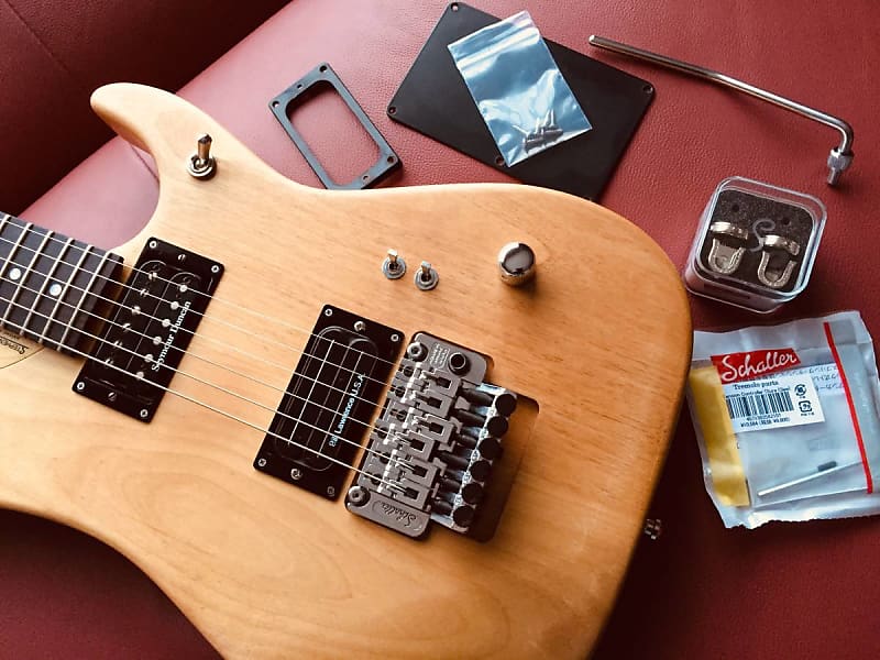 【美品希少】Washburn N4 改 パデューク風 DiMarzio 春畑 美品希少】Washburn N4 改 パデューク風 - メルカリ