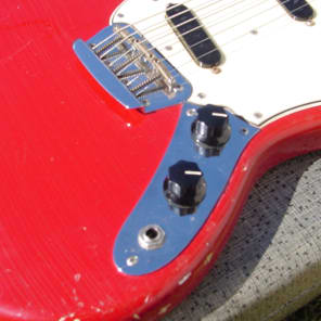 BEAUTIFUL Fender Duo Sonic II in 1966 Dakota Red full scale neck and 100% original w/hangtag! image 12