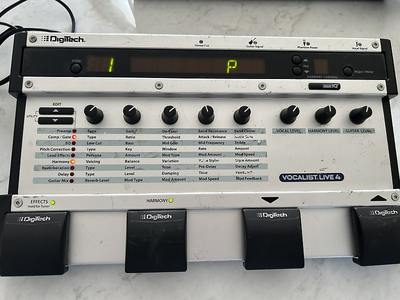 ボーカル用エフェクター Digitech vocalist Live3