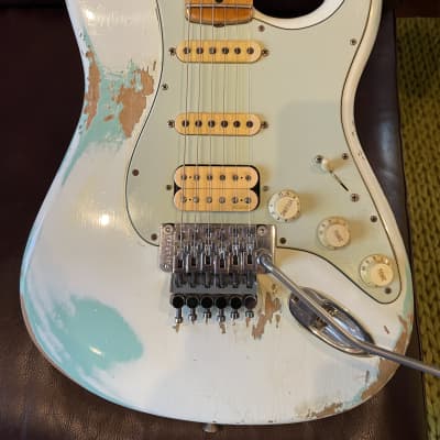 Fender Custom Shop '60 Reissue Stratocaster Relic 2010s White/Green image 2