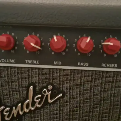 Fender Princeton Stereo Chorus 2-Channel 2x12 25-Watt 2x10" Solid State Guitar Combo 1992 image 7
