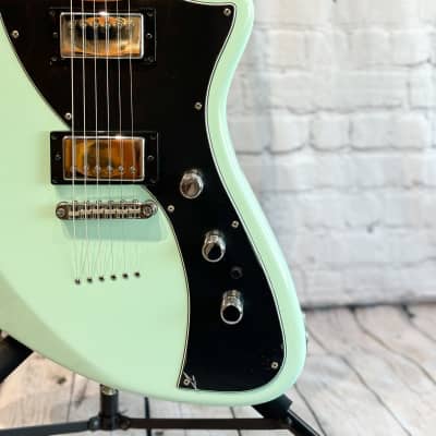 Fender Alternate Reality Series Meteora HH with Pau Ferro Fretboard 2019 - Surf Green image 3