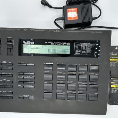 Roland R-8 Human Rhythm Composer 1980s - Includes 2 ROM cards and Original Power Supply