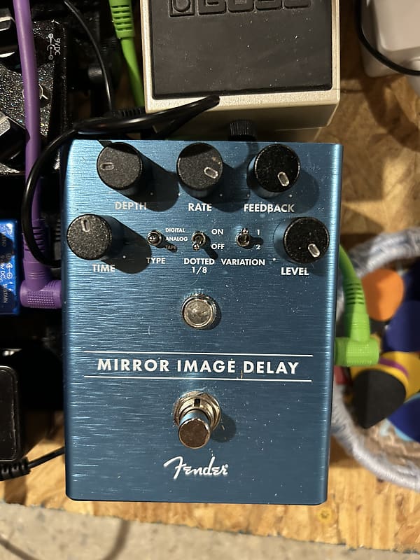 Fender Mirror Image Delay