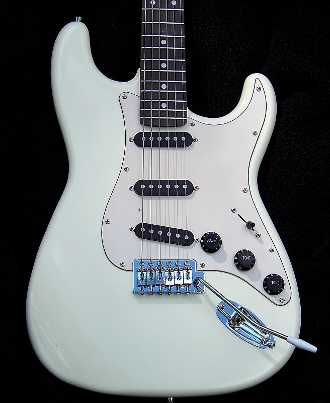 Light Strat-Arctic White Solid Mahoghany+ Matched | Reverb Canada