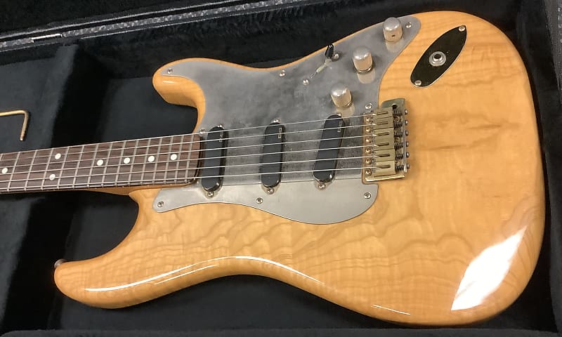 Fernandes Limited Edition Stratocaster, Quilty Flame Maple