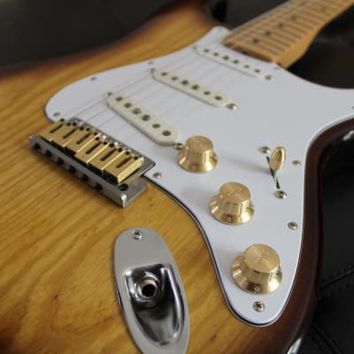 Custom shop strat knobs