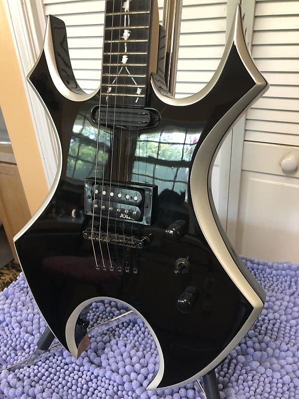 【Sutabary】m16026★ラヴィ―クリエイション B.C. Rich! “Special Edition” Warlock Virgo w/ Barbed-Wire