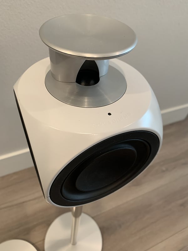 Bang and Olufsen (B&O) Beolab 3 with floornstand