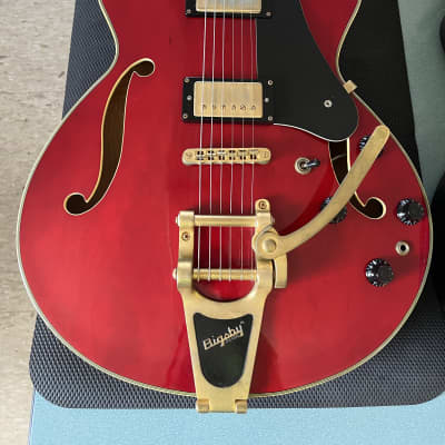 Prestige Musician Pro TR with Bigsby image 2