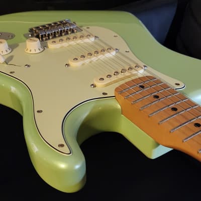 Fender Stratocaster 2018 - Seafoam Pearl image 4