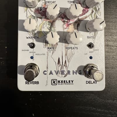 【週末セール】Keeley CAVERNS V2 BLACK & RED 限定品 Caverns Delay Reverb v2 - Black Neon - Keeley Electronics