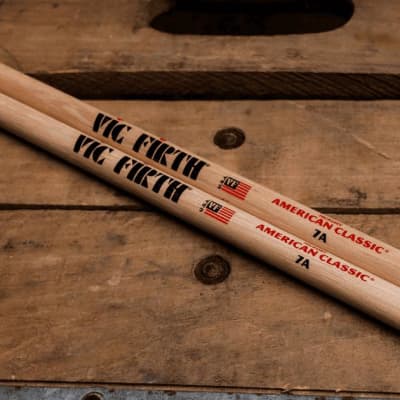 Vic Firth American Classic® 7A Drumsticks | Wood Tip image 2
