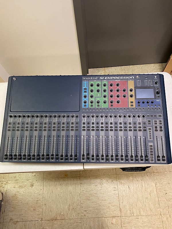 Soundcraft Si Expression 3 Digital 32-Channel Console Mixer | Reverb