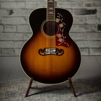 2017 Gibson Dove Classic Custom Shop Limited Edition VOS ~ Natural w Cherry  Flamed Back u0026 Sides | Reverb Canada