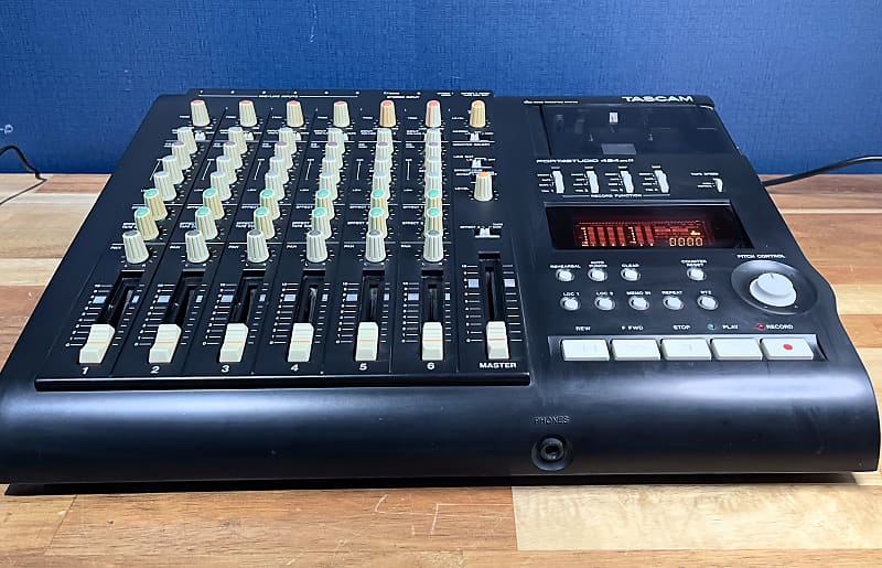 Tascam 424 MkIII Portastudio | Reverb Canada